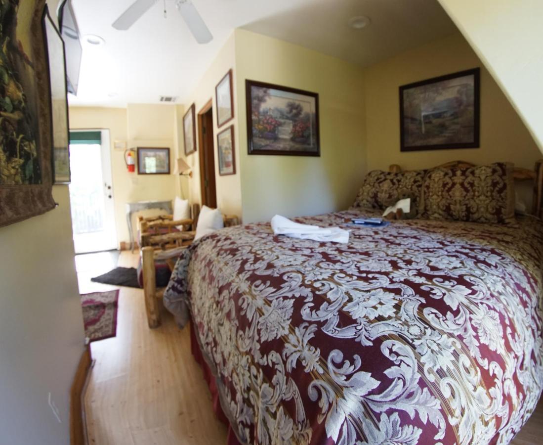 Fleur De Lac Europeran Inn Lake Arrowhead Exterior foto